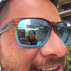 Meet your Posher, Mark